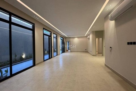 Квартира с 3 спальнями в Эр-Рияд, Саудовская Аравия №99472 4