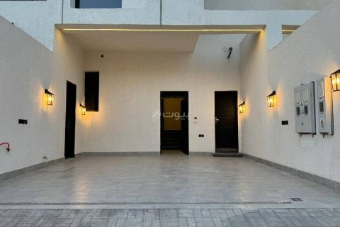 Квартира с 3 спальнями в Эр-Рияд, Саудовская Аравия №99471 2