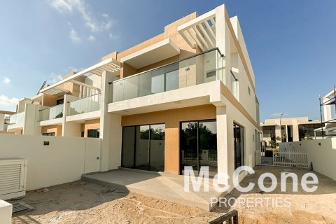 Townhouse de 4 dormitorios en Park Residences, UAE No. 74632 1