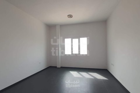 6 bedrooms Villa in Muscat, Oman No. 53662 6