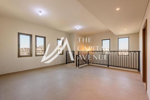 Villa de 4 dormitorios en Khalifa City, UAE No. 86848 3