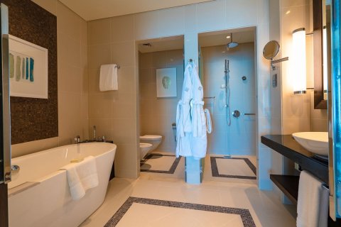 Apartment de 2 dormitorios en The Marina, UAE No. 28330 13