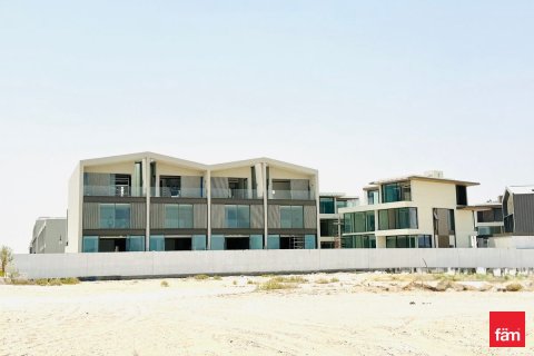 3 bedrooms Townhouse in Dubai, UAE No. 105557 1