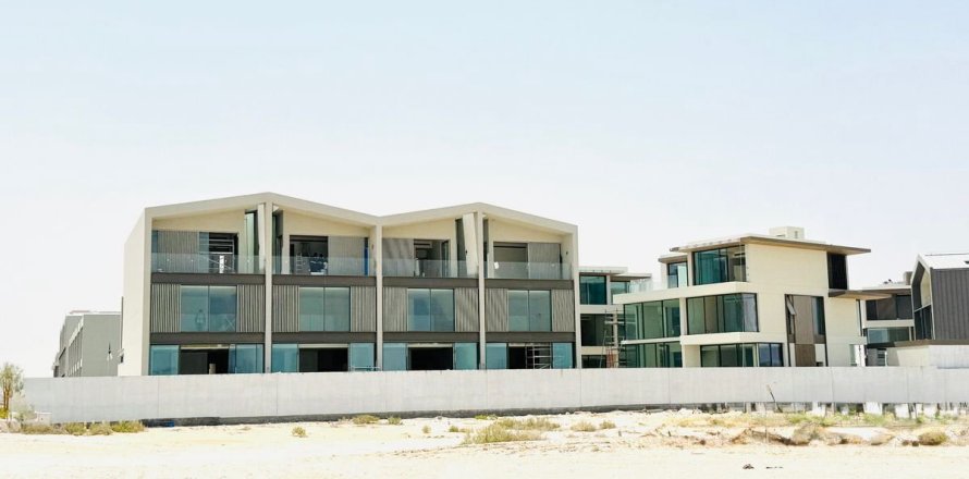 3 bedrooms Townhouse in Dubai, UAE No. 105557