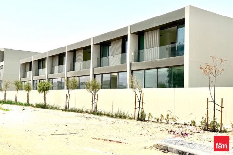 3 bedrooms Townhouse in Dubai, UAE No. 105557 10