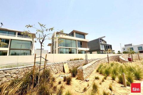 3 bedrooms Townhouse in Dubai, UAE No. 105557 9