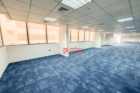 89m² Office in Dubai Investment Park, UAE No. 39656 5