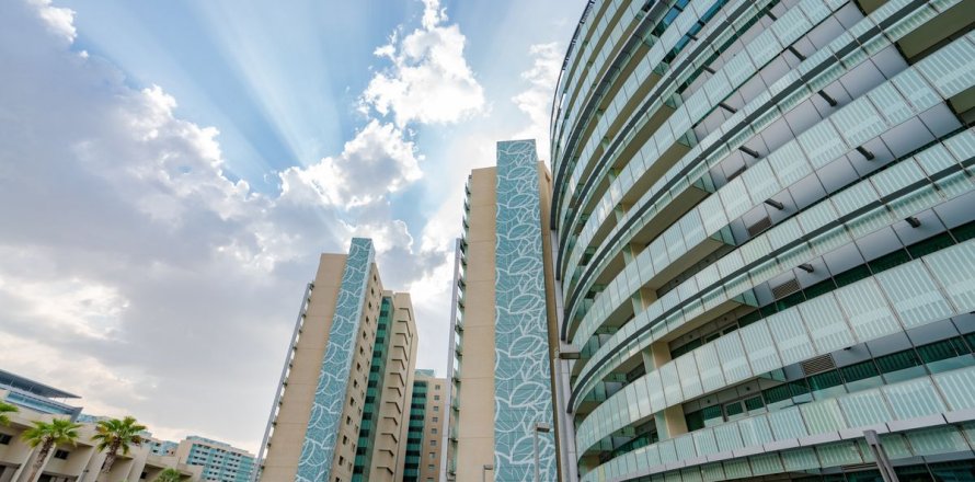 Apartment de 4 dormitorios en Al Raha Beach, UAE No. 79529