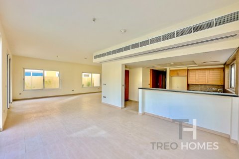Villa de 4 chambres à Legacy, UAE No. 73860 6