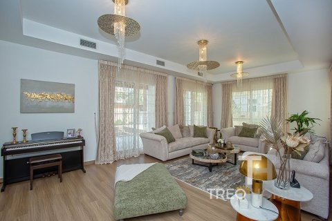 5 bedrooms Villa in Rahat, UAE No. 73859 10