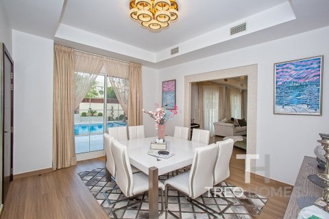 5 bedrooms Villa in Rahat, UAE No. 73859 13