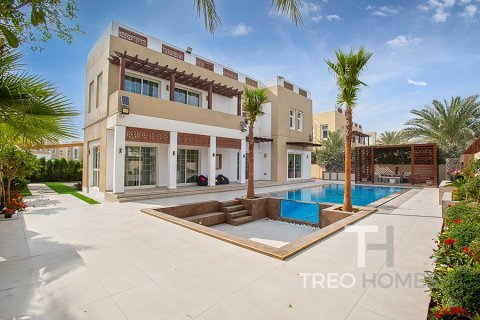 5 bedrooms Villa in Rahat, UAE No. 73859 2