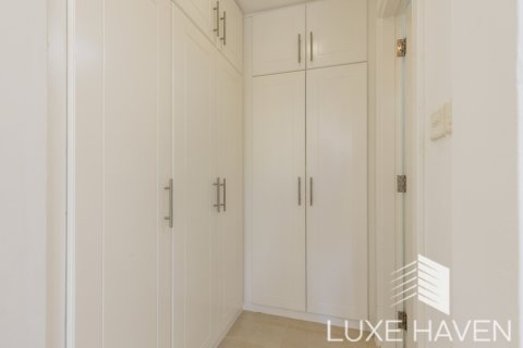 5 bedrooms Villa in Meadows, UAE No. 8705 20