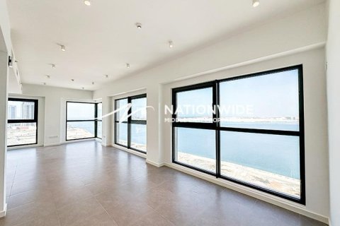 Apartment de 2 dormitorios en Abu Dhabi, UAE No. 104977 4