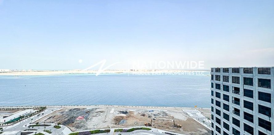 Apartment de 2 dormitorios en Abu Dhabi, UAE No. 104977