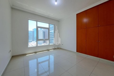 Appartement de 4 chambres à Tourist Club Area, UAE No. 44966 7