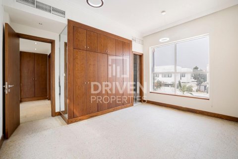 Villa de 7 chambres à Umm Suqeim 3, UAE No. 84847 13