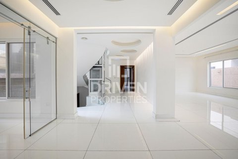 Villa de 7 chambres à Umm Suqeim 3, UAE No. 84847 11