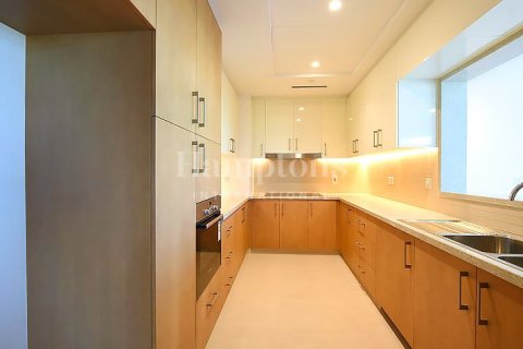 Apartment de 3 dormitorios en The Hills A, UAE No. 72659 5