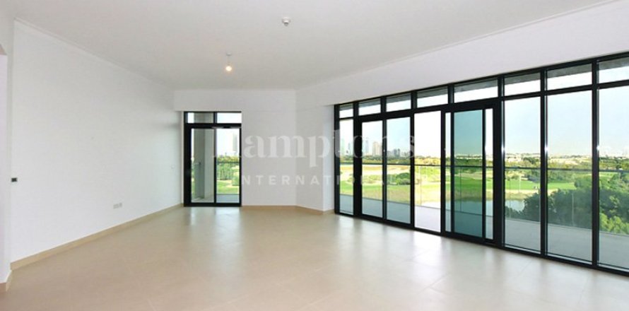 Apartment de 3 dormitorios en The Hills A, UAE No. 72659