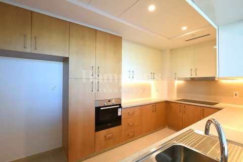 Apartment de 3 dormitorios en The Hills A, UAE No. 72659 4