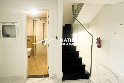 Duplex de 3 dormitorios en Abu Dhabi, UAE No. 104789 12