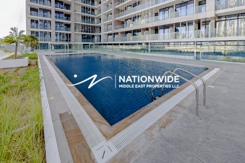 Duplex de 3 dormitorios en Abu Dhabi, UAE No. 104789 3