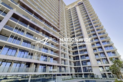 Duplex de 3 dormitorios en Abu Dhabi, UAE No. 104789 6