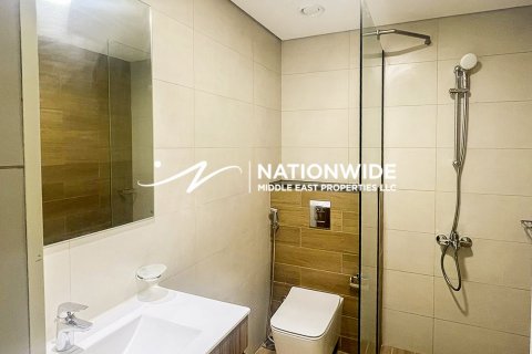 Duplex de 3 dormitorios en Abu Dhabi, UAE No. 104789 8