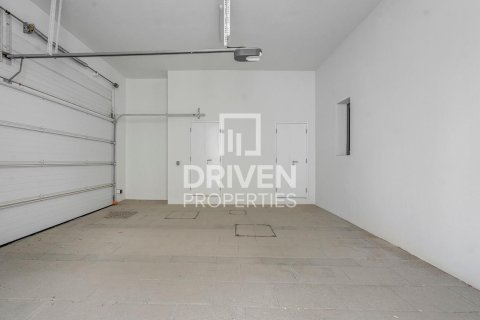 Вилла с 4 спальнями в District One, ОАЭ №85381 14
