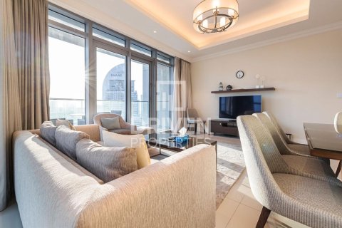 Квартира с 2 спальнями в The Address Residence Fountain Views, ОАЭ №85401 2