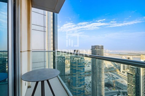 Квартира с 2 спальнями в The Address Residence Fountain Views, ОАЭ №85401 13
