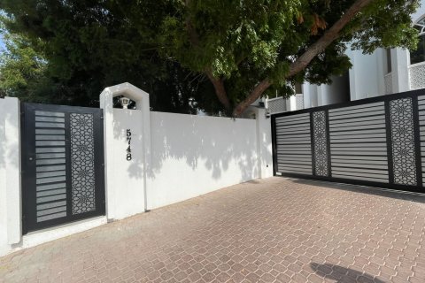 Villa de 5 dormitorios en Muscat, Oman No. 105030 2