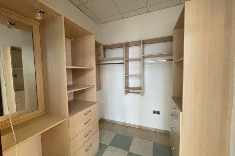 Villa de 5 dormitorios en Muscat, Oman No. 105030 9