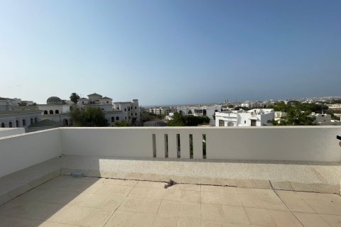 Villa de 5 dormitorios en Muscat, Oman No. 105030 15
