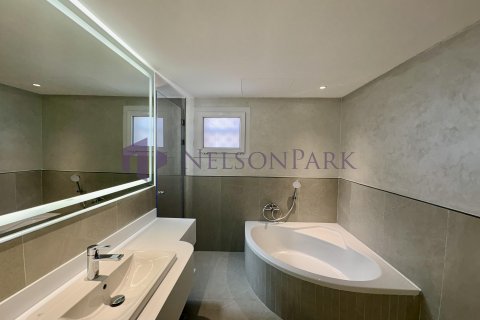 4 bedrooms Villa in Doha, Qatar No. 58184 20