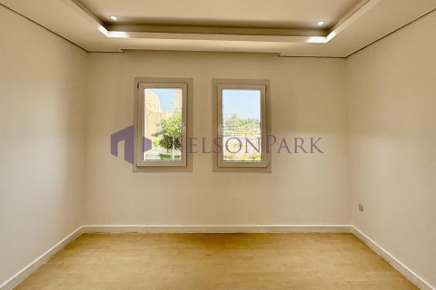 4 bedrooms Villa in Doha, Qatar No. 58184 22