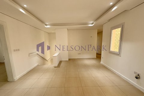 4 bedrooms Villa in Doha, Qatar No. 58184 13
