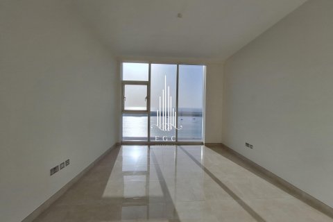 Apartment de 3 dormitorios en Corniche Road, UAE No. 29161 4