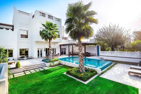 6 bedrooms Villa in Al Bateen, UAE No. 90975 11