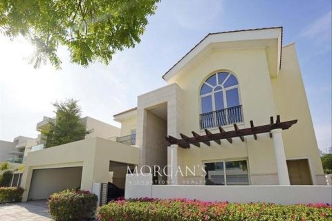 Villa de 5 dormitorios en District One, UAE No. 38148 18
