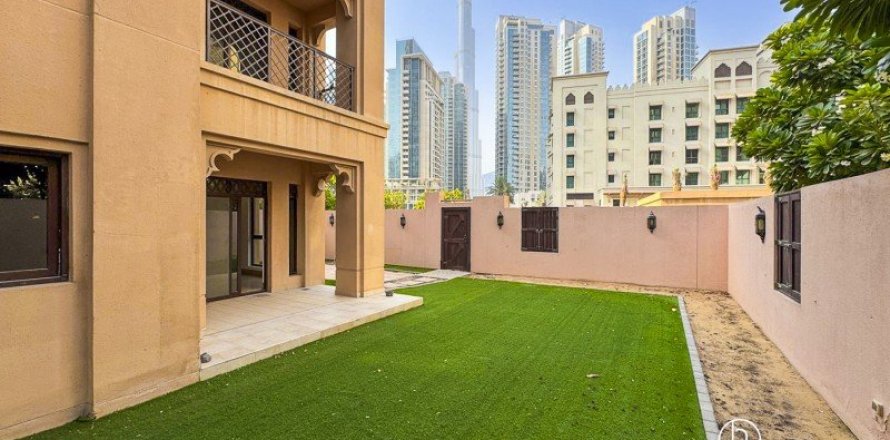 1 bedroom Apartment in Old Town, UAE No. 102430