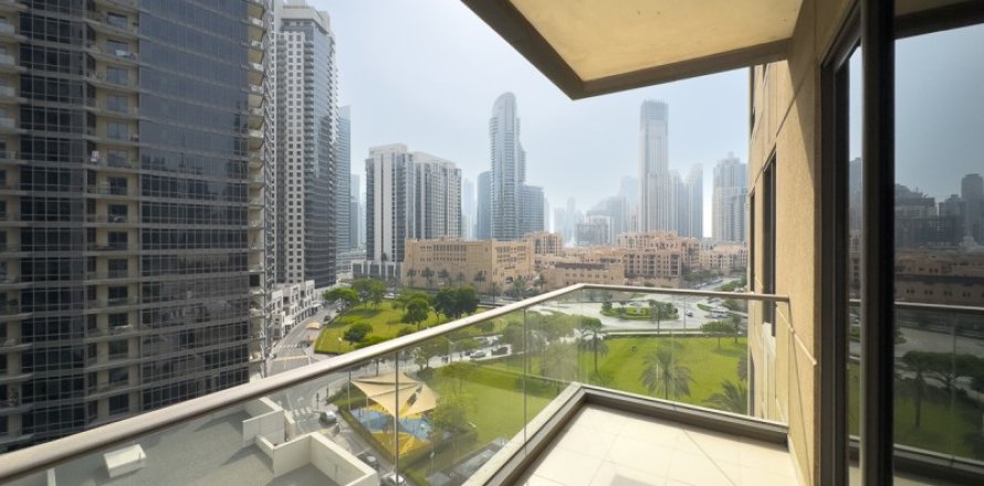 1 bedroom Apartment in Downtown Dubai (Downtown Burj Dubai), UAE No. 102438
