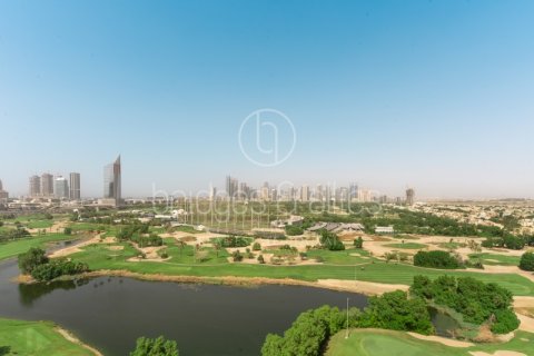 Apartment de 2 dormitorios en The Hills, UAE No. 102436 12