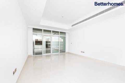 2 bedrooms Apartment in Palm Jumeirah, UAE No. 17012 4