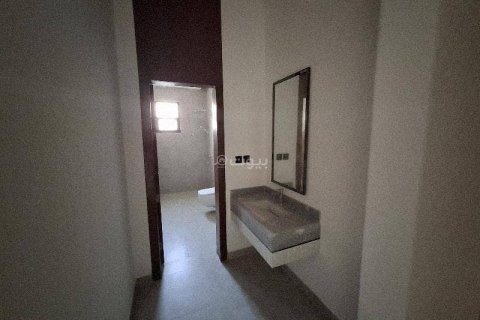 3 bedrooms Apartment in Riyadh, Saudi Arabia No. 67505 8