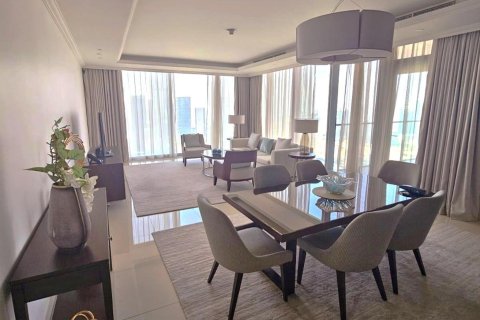 Apartment de 2 dormitorios en The Address Residence Fountain Views, UAE No. 99873 2
