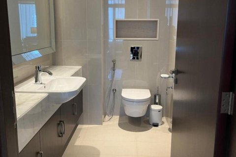 Apartment de 2 dormitorios en The Address Residence Fountain Views, UAE No. 99873 10