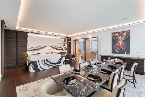 Apartment de 3 dormitorios en Dorchester Collection Dubai, UAE No. 99874 5