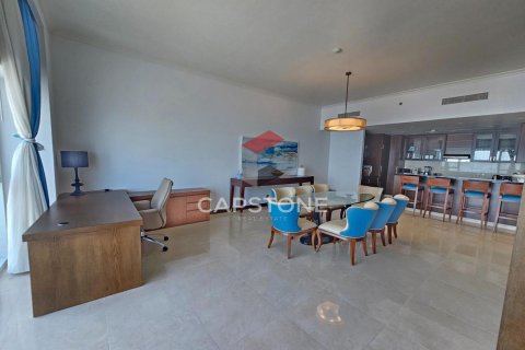 Apartment de 3 dormitorios en The Marina, UAE No. 29687 4